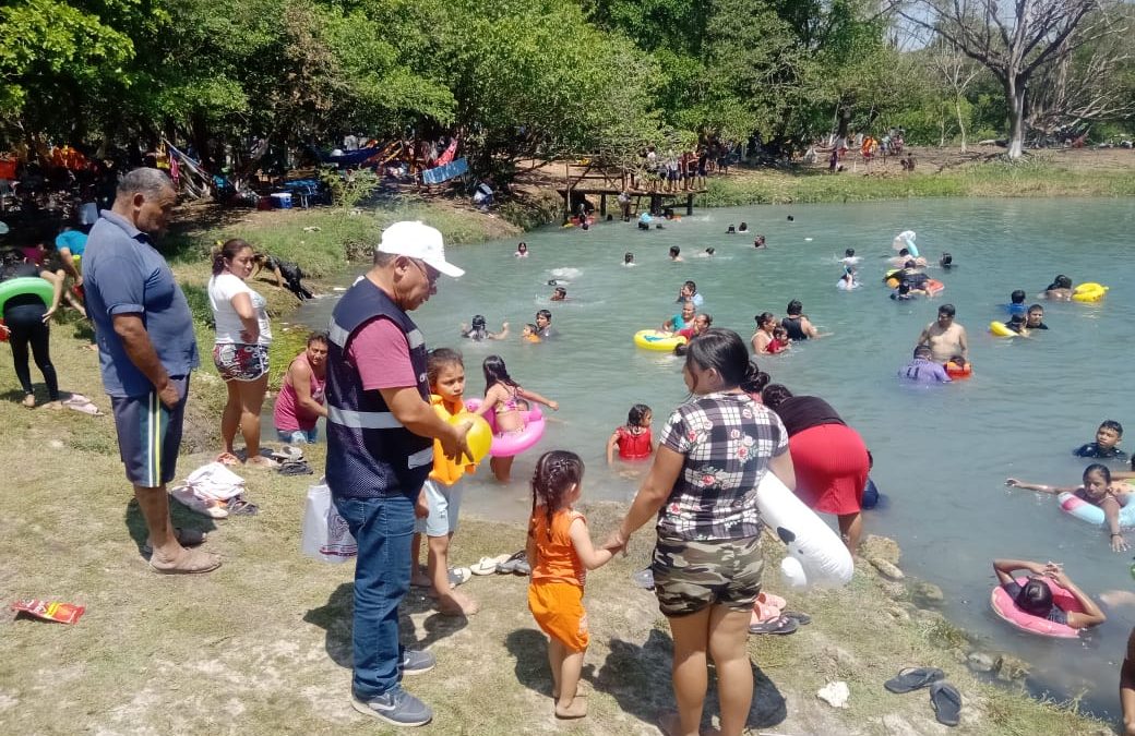 VERIFICACIÓN Y FOMENTO SANITARIO EN PLAYAS, BALNEARIOS Y CENTROS RECREATIVOS DURANTE LA TEMPORADA VACACIONAL: COPRISCAM