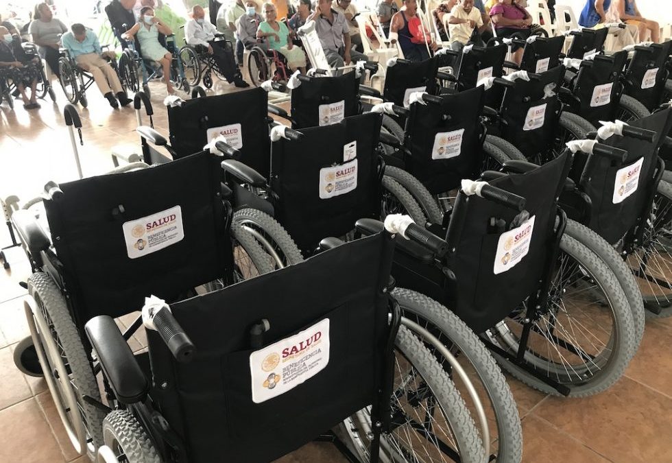 RECIBEN APOYOS GRATUITOS EN LENTES DE ARMAZÓN Y APARATOS FUNCIONALES, 349 CAMPECHANOS