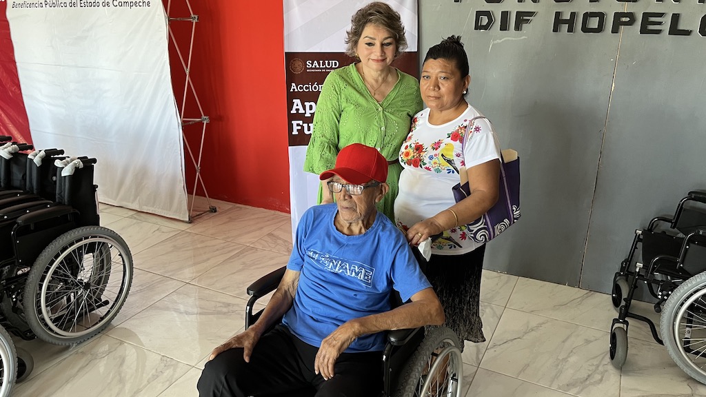 ENTREGA ABP APARATOS FUNCIONALES EN HOPELCHÉN