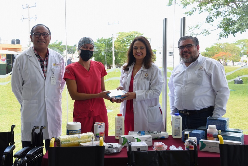 ENTREGA BENEFICENCIA PÚBLICA APARATOS FUNCIONALES AL CENTRO ESTATAL DE ONCOLOGÍA