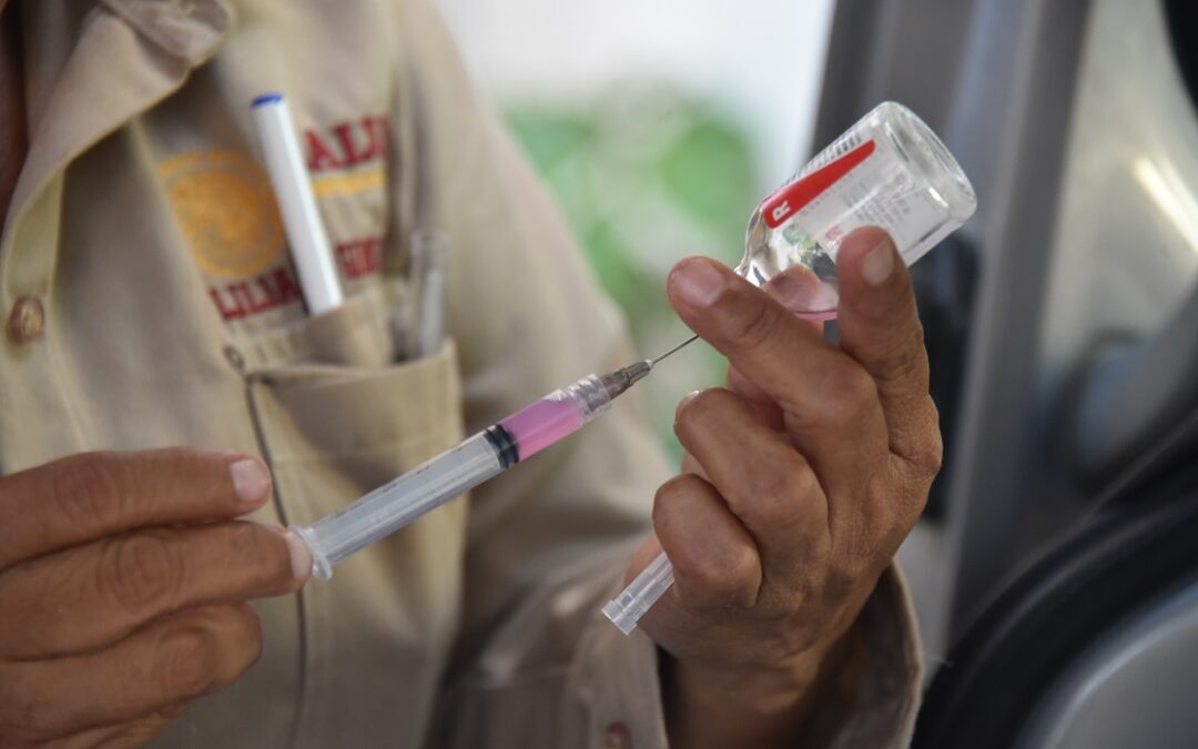 CONTINÚA VACUNACIÓN ANTIRRÁBICA CON BRIGADA MÓVIL