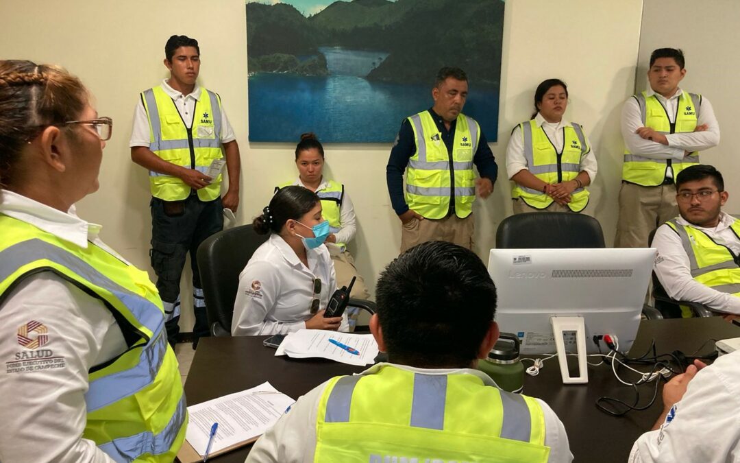 CAPACITA PERSONAL DEL CRUM A PARAMÉDICOS PARA RESPONDER ANTE  ACCIDENTES CON HERIDOS MÚLTIPLES