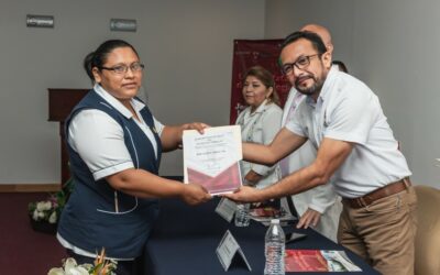 CAPACITAN AL PERSONAL DE ENFERMERÍA CON JORNADA ACADÉMICA DE VACUNACIÓN UNIVERSAL