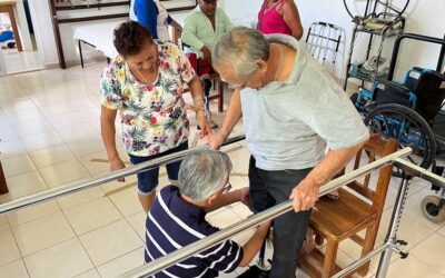 ENTREGAN PROTESIS DE MIEMBROS INFERIORES A PACIENTES DE CALAKMUL, HOPELCHÉN Y CAMPECHE