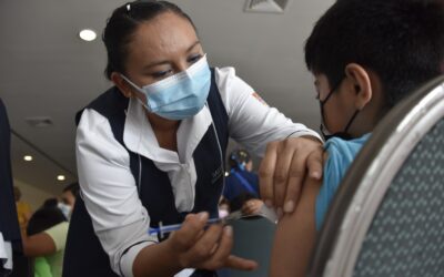 EXHORTA SALUD A COMPLETAR ESQUEMAS DE VACUNACIÓN CONTRA EL  COVID-19
