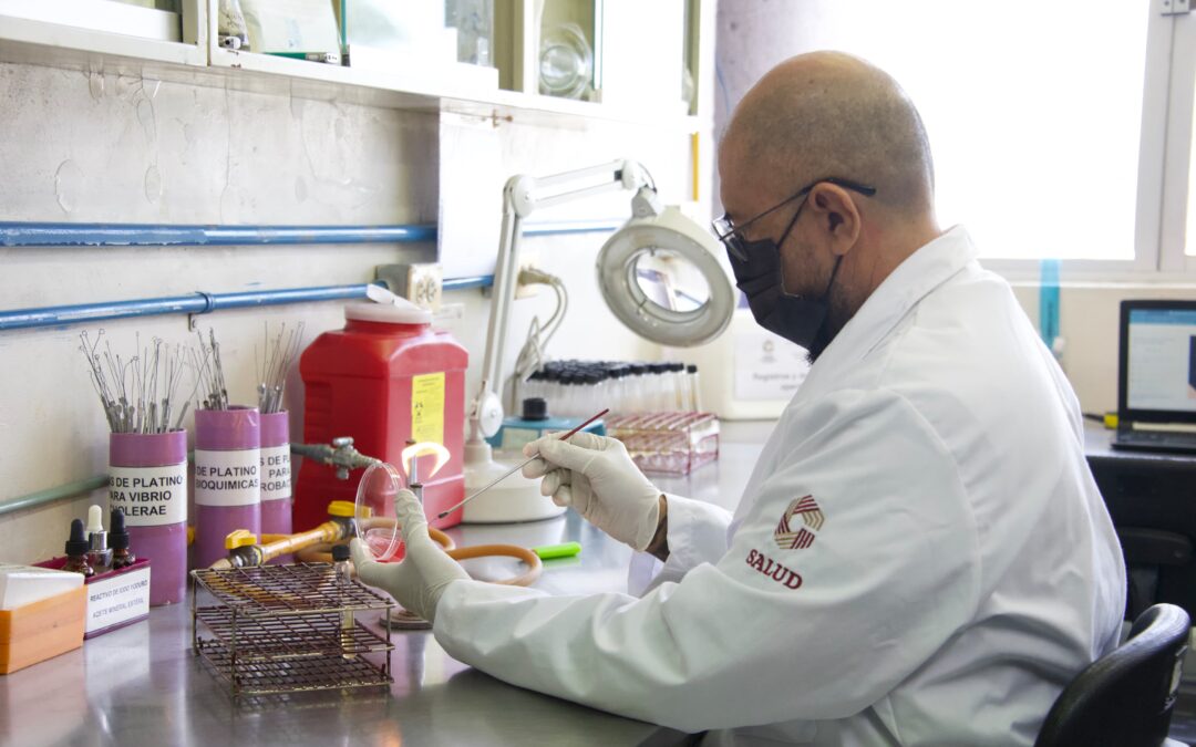 FORTALECE EL LABORATORIO ESTATAL DE SALUD PÚBLICA LA VIGILANCIA EPIDEMIOLÓGICA Y SANITARIA