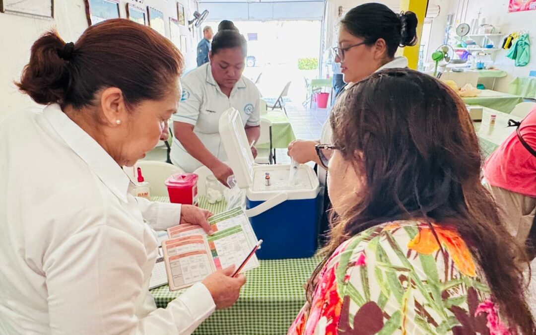 Intensifican vacunación contra el sarampión, difteria y tos ferina en Ciudad del Carmen.