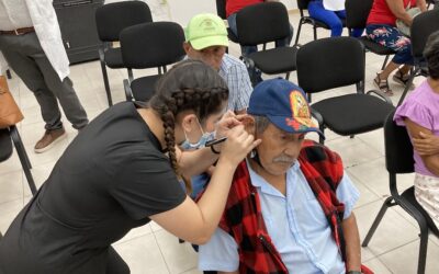 Entrega ABP 313 auxiliares auditivos a 162 campechanos de escasos recursos